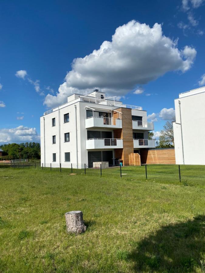 Modernes Apartment am Hafen mit Seeblick Grossraeschen Exterior foto